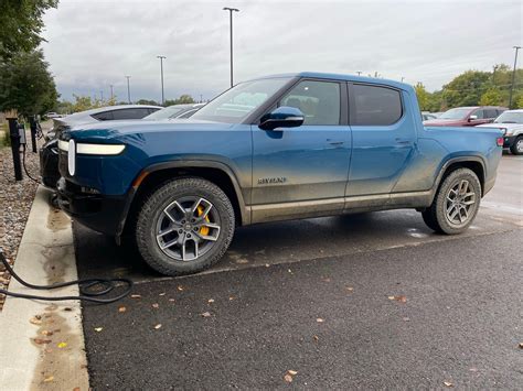 Electric truck maker Rivian, backed by Amazon, flies in debut