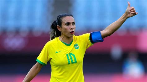 Marta to retire from Brazil squad after Olympics | Owensboro Radio