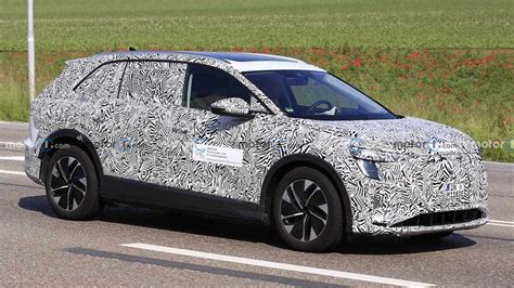 Large Audi electric SUV spy photos | InsideEVs Photos