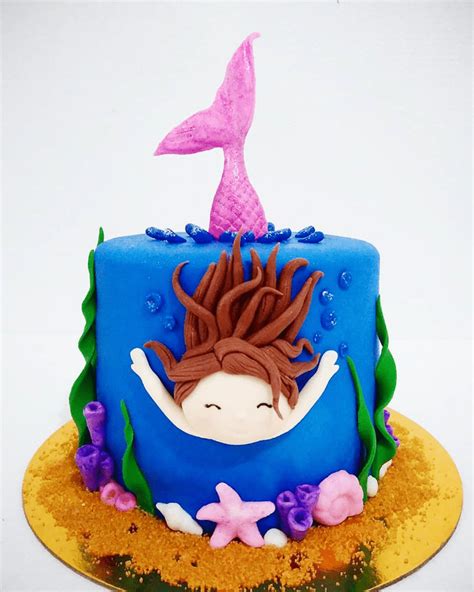 Mermaid Birthday Cake Ideas Images Pictures