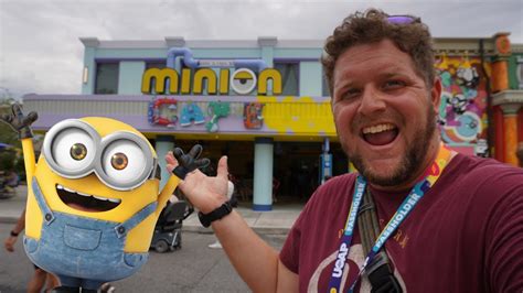 MINION LAND OPEN Universal Studios Florida Minion Cafe Review