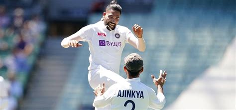 India Vs Australia Test 4 Mohammed Siraj Completes Maiden Five Wicket