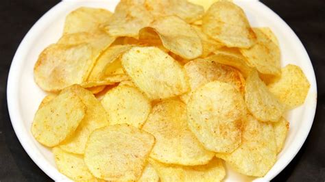 Easy Home Made Potato Chips కరకరలాడే ఆలూ హాట్ చిప్స్ నిమిషాల్లో చేయండి బయట కొన్నట్లే ఉంటాయి