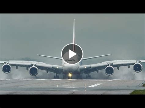 SMOOTHEST AIRBUS A380 LANDING ever (No smoke!) - Best A380 Landing I h