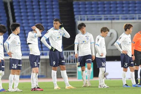 横浜fc、前半互角も大敗 四方田監督「非常に悔しい」 サンスポ