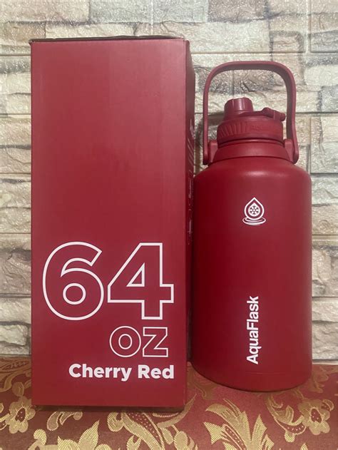 AQUAFLASK 64 OZ CHERRY RED on Carousell