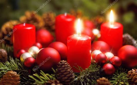 Advent wreath with 2 burning candles — Stock Photo © Smileus #86145378