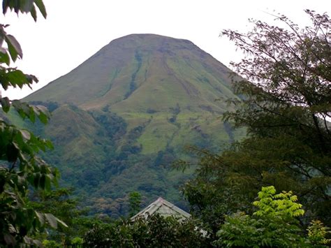 Info Seputar Wisata Indonesia: Gunung Penanggungan, Wisata Alam Yang Eksotis Di Mojokerto