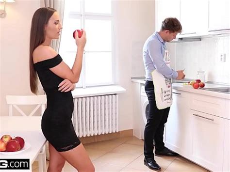 Kristy Black Is An Anal Slut That Loves Double Penetration Kostenlose