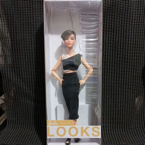Jual Boneka Barbie Signature LOOKS Mini Brunette Pixie Cut Posable Model 3 Look Artikulasi