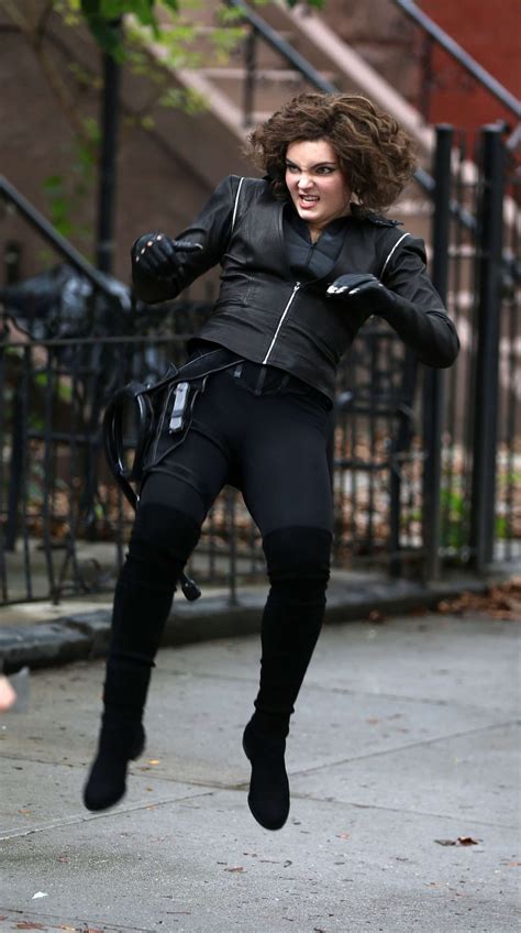 Camren Bicondova On The Set Of Gotham Gotceleb