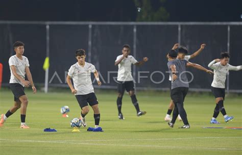 Latihan Timnas Indonesia U 17 Di Surabaya ANTARA Foto