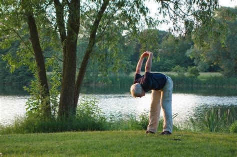 Conheça 8 Benefícios Da Yoga Para O Corpo E Saúde André Bona