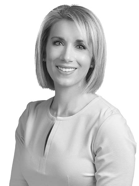 Sarah Arbique Senior Director Leasing Jll Montreal