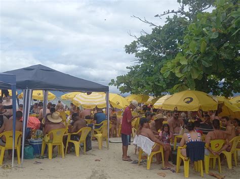 Apesar Das Chuvas Litoral Norte Registra Praias Lotadas E Duas Mortes