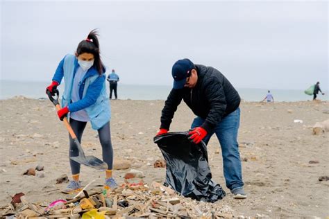 Recogen más de 5 toneladas de residuos sólidos en playa del Callao