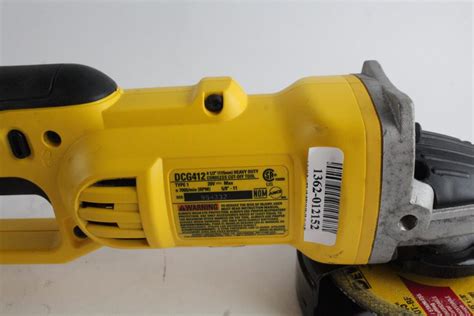 DeWalt Cordless Cut-Off Tool | Property Room