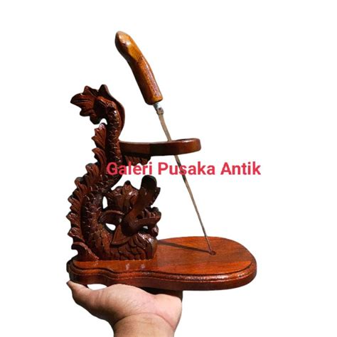 Jual Stand Jagrak Keris Patrem Mini Isi Ukiran Naga Plitur Coklat