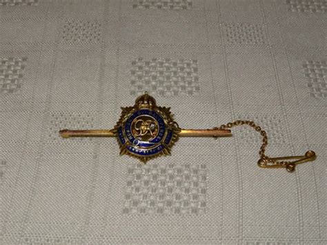 9ct Gold And Enamel Military Sweetheart Brooch Badge Royal Army Service