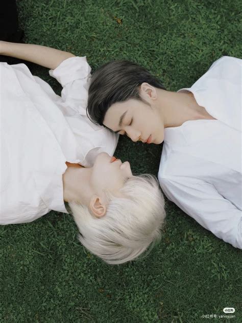 Pin By Orlando On Interactive Art Ideas In Cute Gay Couples Pose Reference Photo