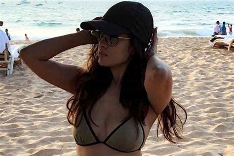 Hot Sexy Tejaswi Prakash Wayangankar Bikini Pics