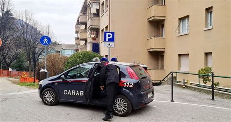 Anziano Uccide La Moglie A Lecco Era Malata Insopportabile Vederla