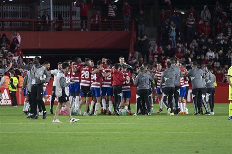 Así se celebró el ascenso el Granada CF en Los Cármenes