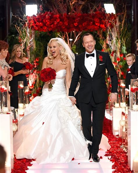 Ravishing Rose Affair | Jenny McCarthy and Donnie Wahlberg's Wedding ...