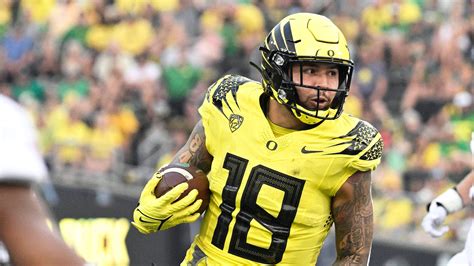 Oregon Ducks football loses Cam McCormick to the transfer portal