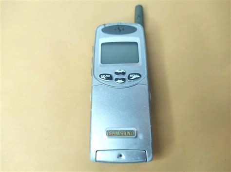 Untested Samsung Sph T100 Cdma Vintage Flip Flop Cell Phone Cellular