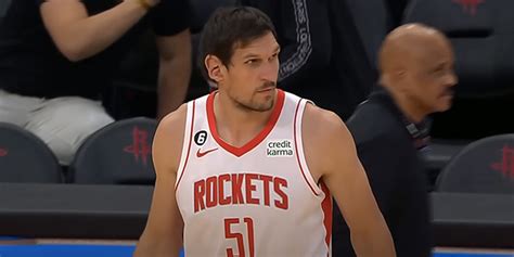 Boban Marjanovic Resta Agli Houston Rockets Dunkest