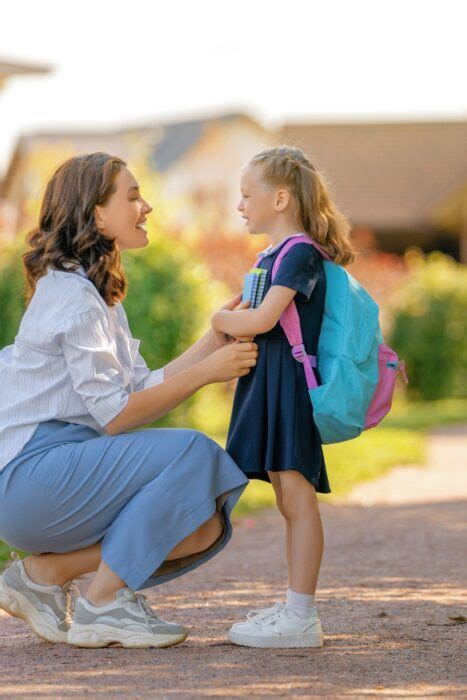 The 5 Types Of Moms Youll Meet In The School Drop Off Line