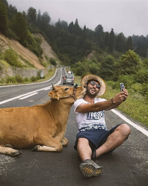 Posing For A Selfie R Mademesmile