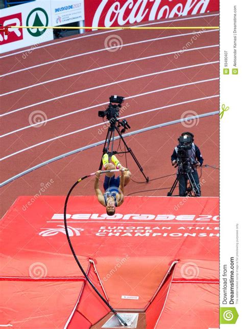 Atletismo Mihail Dudas Heptathlon Del Hombre Salto Con Pértiga