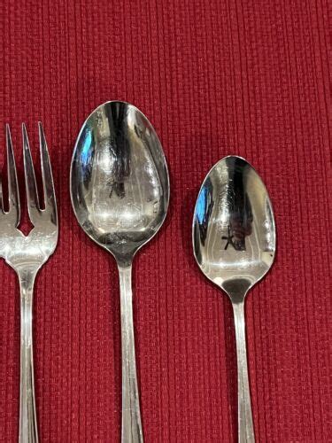 Oneida Community Royal Flute Pieces Stainless Flatware Place