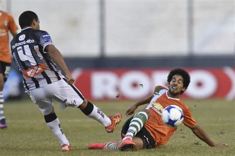 Banfield venció con lo justo a Chaco For Ever y avanzó en la Copa Argentina