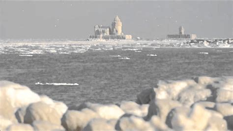 Cleveland Harbor West Lighthouse Covered In Ice December 17 2010 Youtube