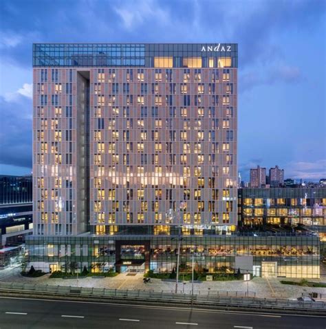Andaz Seoul Gangnam Club Lounge: A Deep Dive