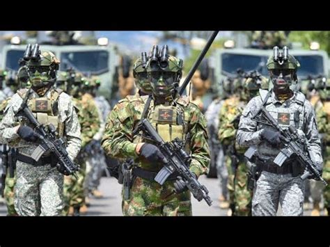 Paso De Las Fuerzas Especiales Desfile Militar Colombia Youtube