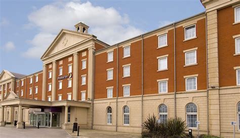 PREMIER INN MANCHESTER TRAFFORD CENTRE WEST MANCHESTER