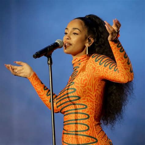 Jorja Smith Falling Or Flying Svt Nyheter