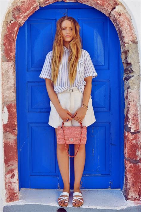 Dress to Impress: 15 Great Outfit Ideas for the First Day of School
