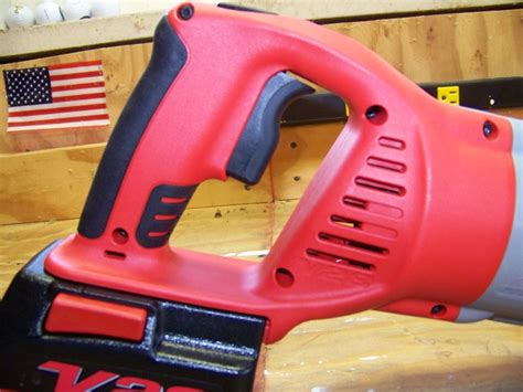 Milwaukee V28 Sawzall Review 0719-20 - Tools In Action - Power Tool Reviews