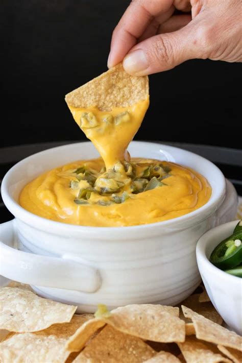 The Best Vegan Nacho Cheese Veggies Dont Bite