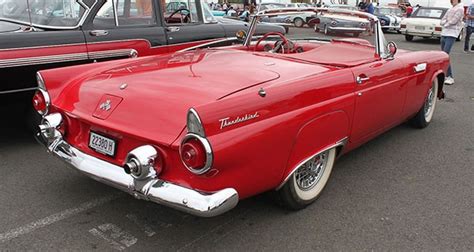 6 Remarkable Classic Cars Of The 1950s | Carole Nash