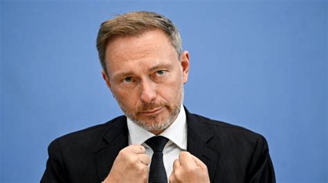 Berliner Tageszeitung Lindner Will Mehr Menschen In Arbeit Bringen