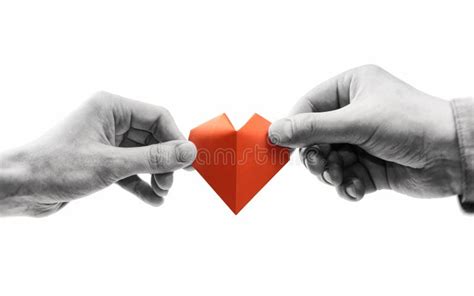 Coeur Rouge Chez Des Mains De La Femme Et D Homme Image Stock Image