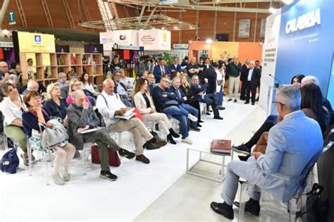 Salone Del Libro 2024 Grande Successo Della Regione Calabria