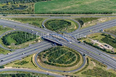 Markkleeberg von oben Verkehrsführung am Autobahnkreuz der BAB A38