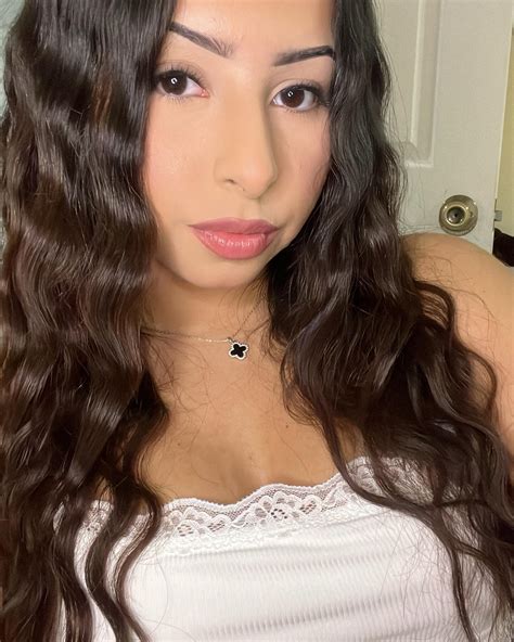 danniela 🎀 (@dannielaadiazz) • Instagram photos and videos